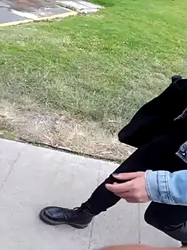 sophie banger online show from November 2025 05:06:01 PM