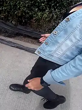 sophie banger online show from September 2025 07:35:02 PM