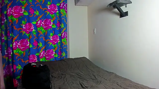 leondevereda online show from November 2025 05:49:01 PM