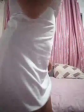 lilisilva22 online show from March 2026 04:11:02 PM