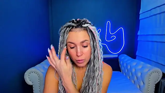 rock n roxy online show from November 2025 01:53:01 AM