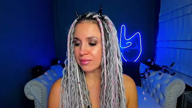 rock n roxy online show from November 2025 01:23:01 AM