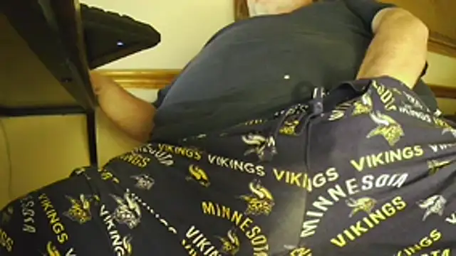 mnguy1972 online show from May 2026 02:36:01 AM
