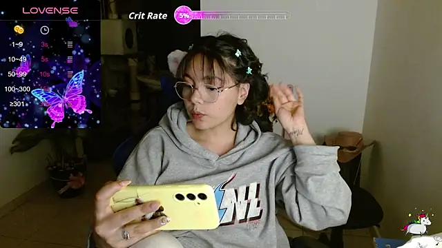 TRIXIE TANG28 online show from March 2026 01:34:01 AM