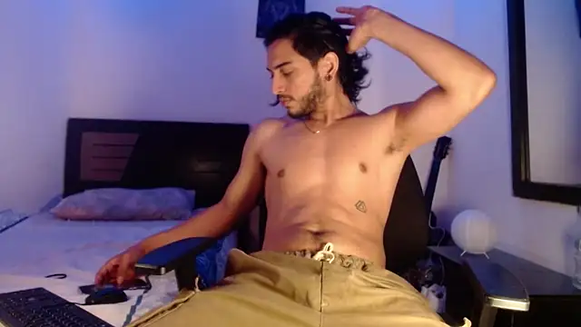 maxximus 100 online show from February 2025 01:14:01 AM