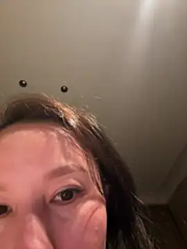 Krismil3 online show from April 2026 01:23:02 PM