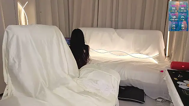 2hyun online show from December 2025 01:10:02 PM