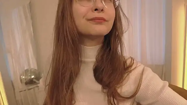 CassieCool online show from November 2025 12:43:01 PM