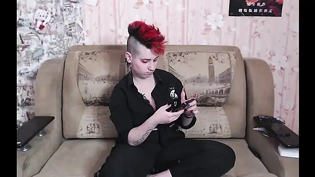 Snapshot of Miya_Wey_ chatting on May 2026 10:24:02 PM Miya Wey online show from May 2026 10:24:02 PM