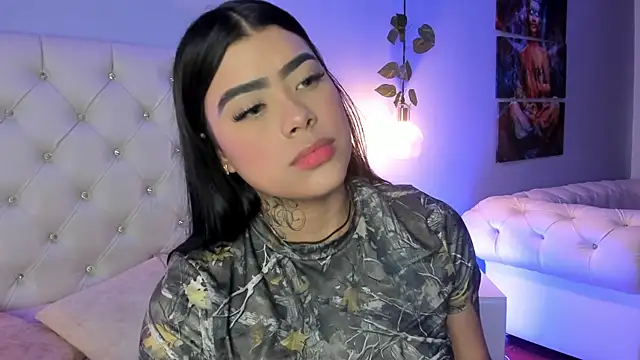 ZoeHarris online show from September 2025 12:11:01 PM