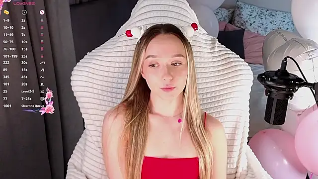 HollisBeckett online show from March 2026 03:10:01 AM