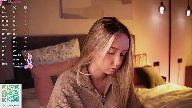 HollisBeckett online show from November 2025 03:07:01 AM