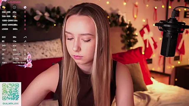 HollisBeckett online show from December 2025 02:28:02 AM