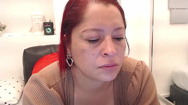 eva twiss online show from November 2025 12:30:01 PM