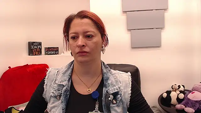 eva twiss online show from April 2026 12:21:02 PM