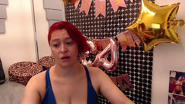 Snapshot of eva_twiss chatting on June 2026 12:32:01 PM eva twiss online show from June 2026 12:32:01 PM