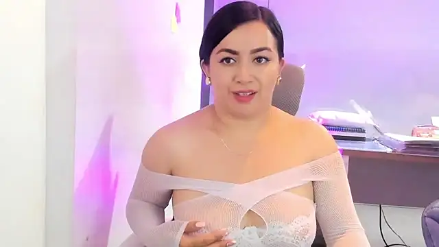Kimkalifa  online show from September 2025 12:44:02 PM