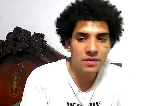 Snapshot of maick5- chatting on October 2025 12:22:02 AM maick5- online show from October 2025 12:22:02 AM