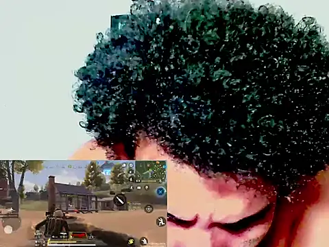 Snapshot of maick5- chatting on October 2025 04:25:01 AM maick5- online show from October 2025 04:25:01 AM