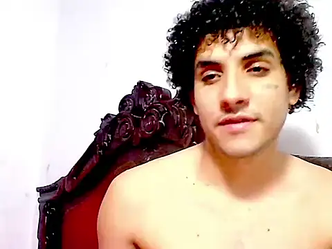 Snapshot of maick5- chatting on October 2025 04:05:02 AM maick5- online show from October 2025 04:05:02 AM