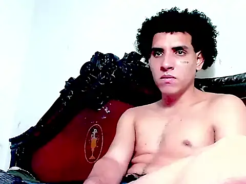 Snapshot of maick5- chatting on October 2025 02:35:01 AM maick5- online show from October 2025 02:35:01 AM