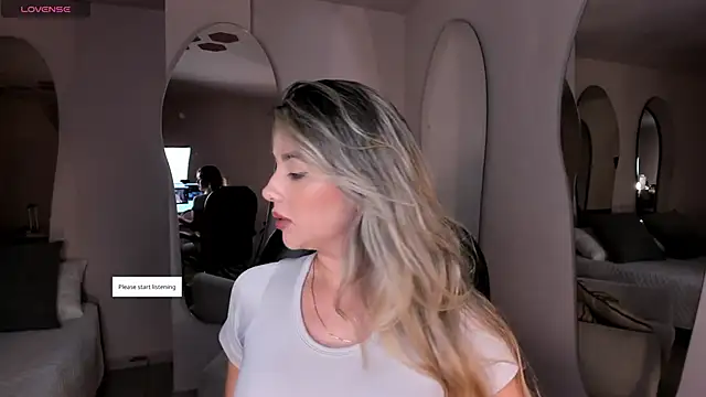 ChloePreston  online show from May 2026 10:53:01 AM