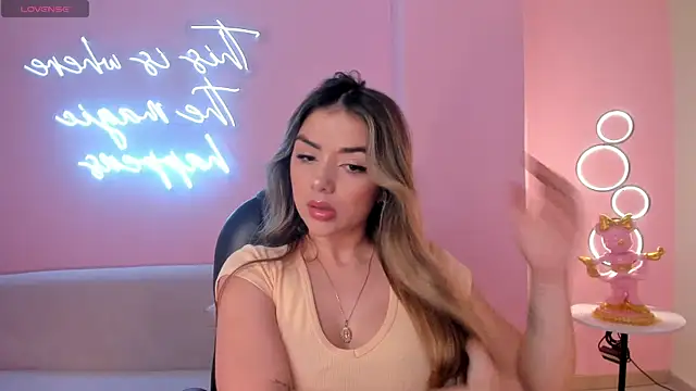 Snapshot of ChloePreston_ chatting on March 2025 10:40:02 AM ChloePreston online show from March 2025 10:40:02 AM