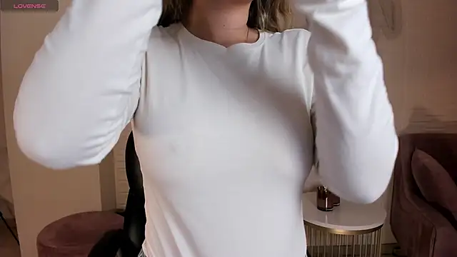 Snapshot of ChloePreston_ chatting on March 2025 10:38:01 AM ChloePreston online show from March 2025 10:38:01 AM