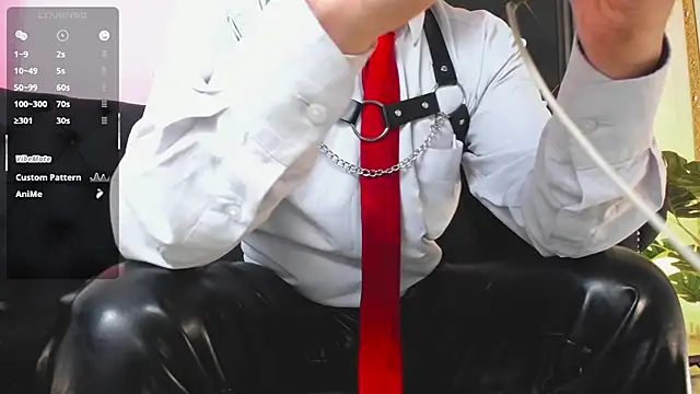 LuccaMallard online show from June 2026 02:33:01 PM