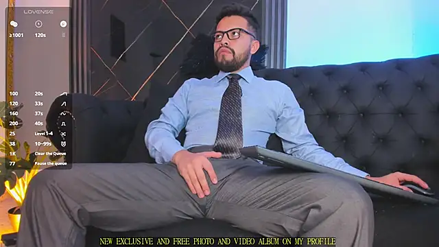 Snapshot of LuccaMallard chatting on June 2026 09:20:02 PM LuccaMallard online show from June 2026 09:20:02 PM