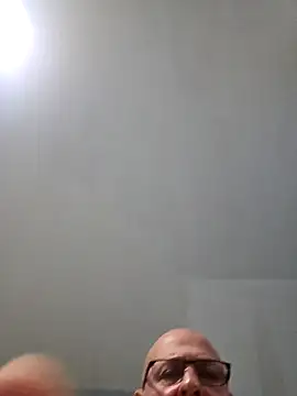 dickinyouto online show from February 2026 11:41:01 AM