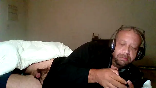 Exhibitionist040577 online show from October 2025 05:13:02 PM