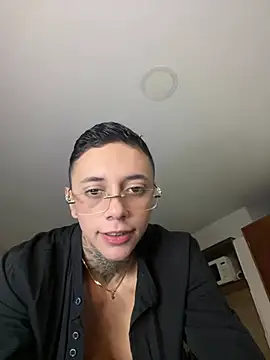 Snapshot of VictoriaEva chatting on December 2024 01:11:02 PM VictoriaEva online show from December 2024 01:11:02 PM