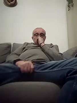 Bretoncool online show from February 2026 04:42:01 AM