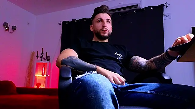 MightyAaron66 online show from September 2025 02:40:01 AM