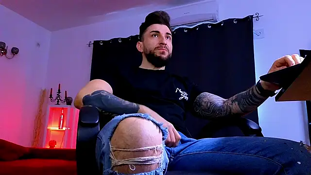 MightyAaron66 online show from March 2026 05:32:01 AM