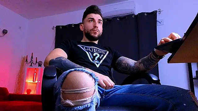 MightyAaron66 online show from January 2026 05:22:02 AM