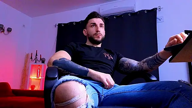 MightyAaron66 online show from February 2026 05:29:01 AM