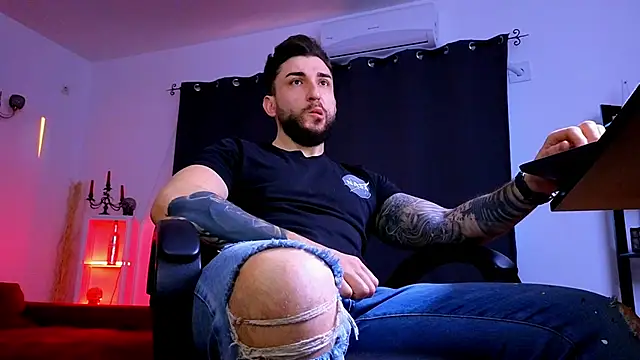 MightyAaron66 online show from March 2026 04:38:02 AM