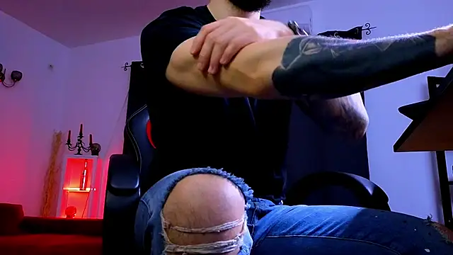 MightyAaron66 online show from March 2026 03:47:02 AM