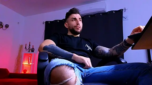 MightyAaron66 online show from January 2026 05:33:02 AM