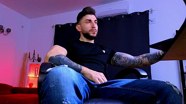 MightyAaron66 online show from April 2026 02:30:02 AM