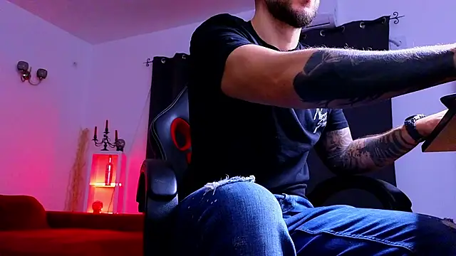 MightyAaron66 online show from September 2025 02:28:01 AM