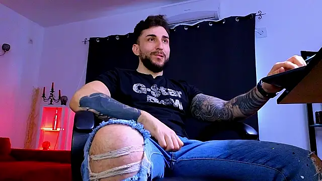 MightyAaron66 online show from February 2026 12:04:01 PM