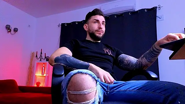 MightyAaron66 online show from February 2026 05:23:02 PM