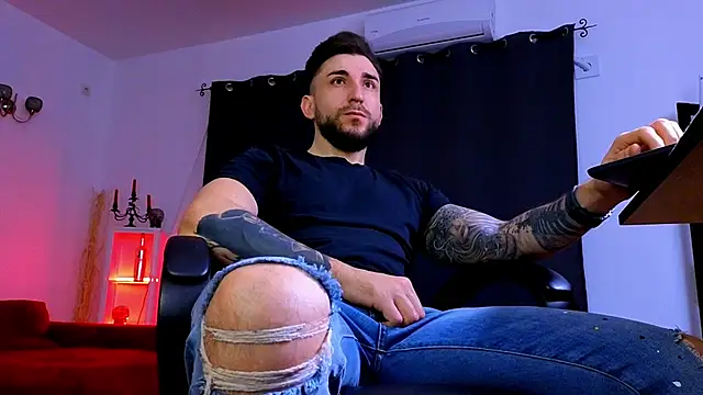 MightyAaron66 online show from February 2026 02:24:01 AM