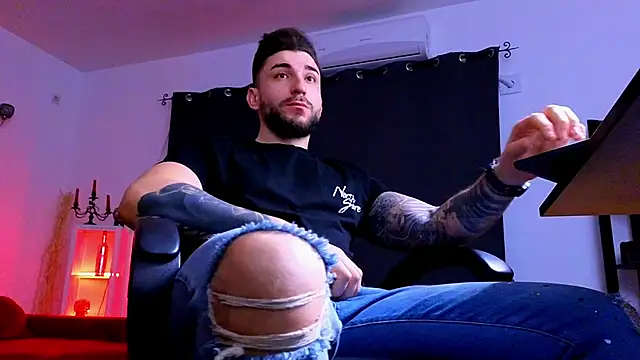 MightyAaron66 online show from January 2026 05:44:01 AM