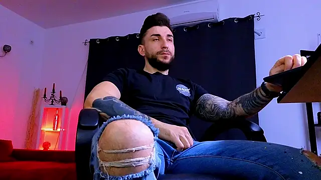 MightyAaron66 online show from March 2026 03:39:02 AM