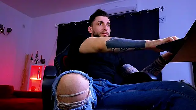 MightyAaron66 online show from March 2026 02:30:01 AM