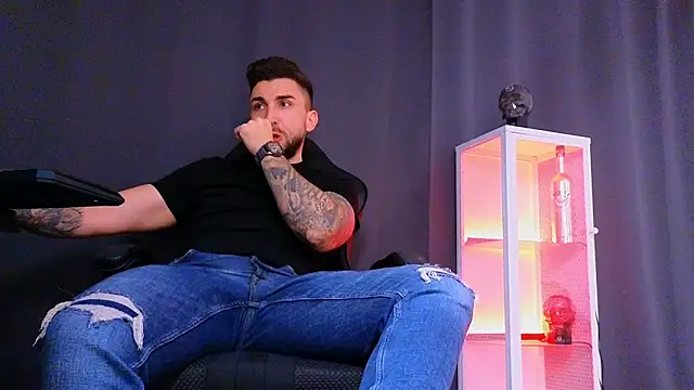 MightyAaron66 online show from March 2025 11:28:01 PM
